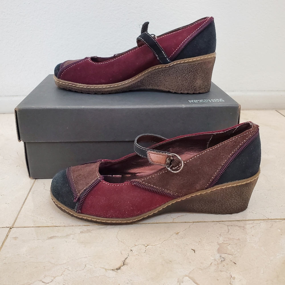 Kenneth Cole Reaction Mary Jane wedges